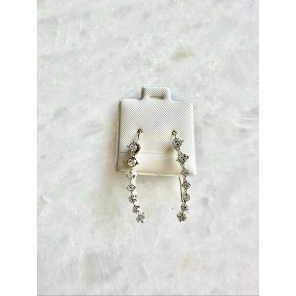 Cubic zirconia dangle earrings - Picture 1 of 2